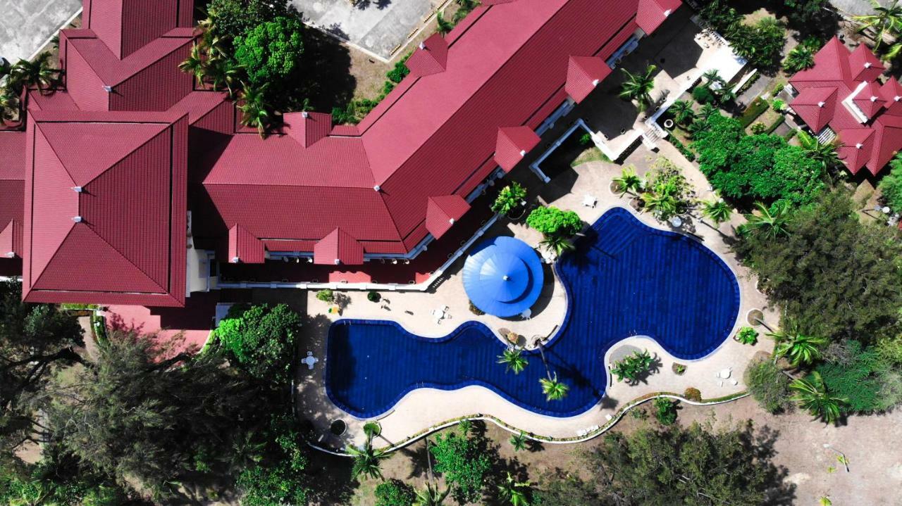 Club Morocco Resort And Country Club Субик Экстерьер фото